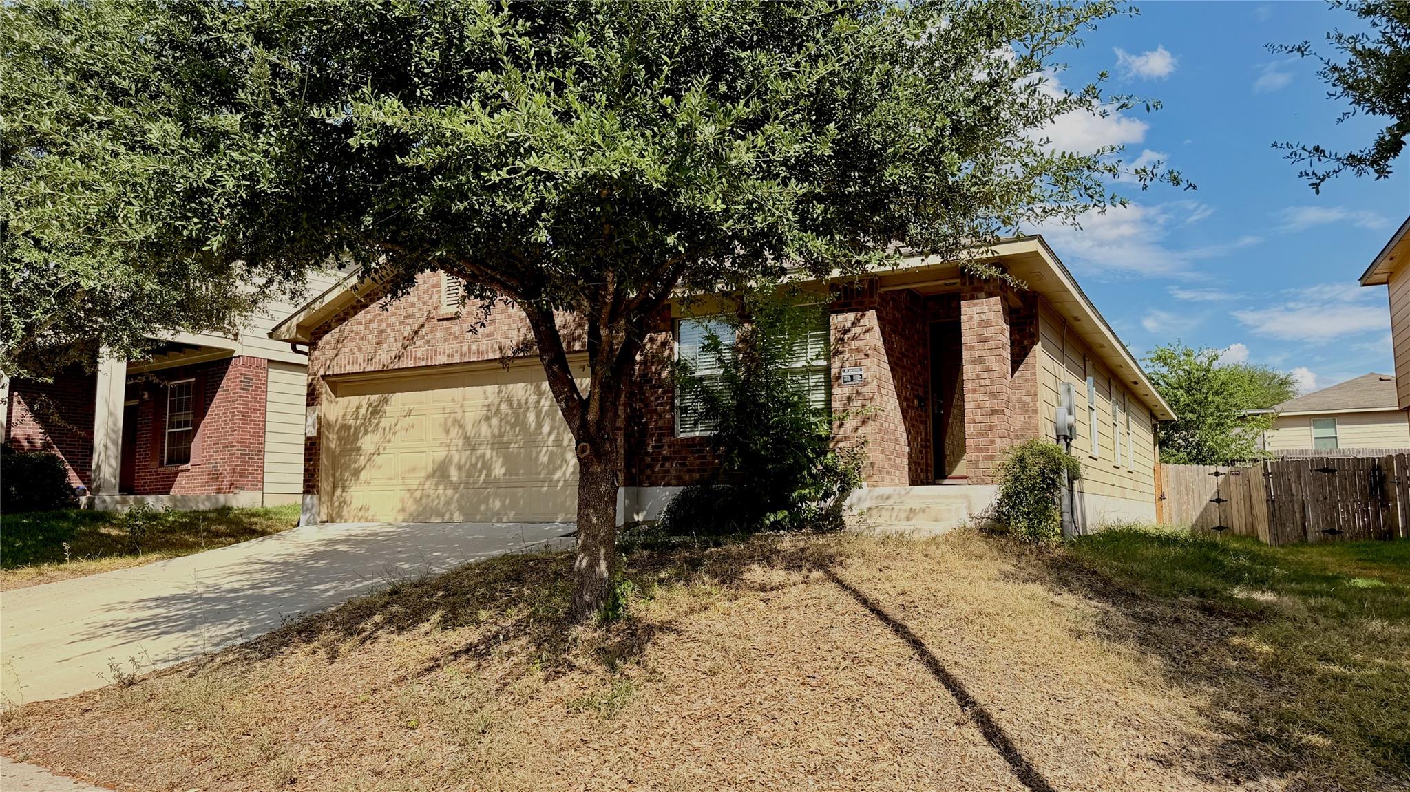 5713 Nelson Oaks Dr Property Photo 2