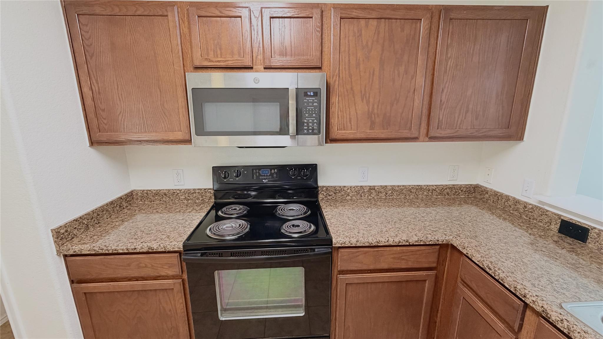 5713 Nelson Oaks Dr Property Photo 10