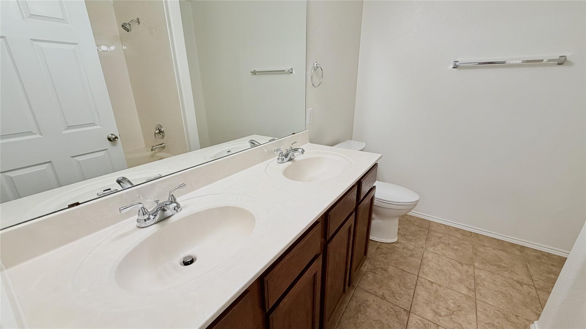 5713 Nelson Oaks Dr Property Photo 18