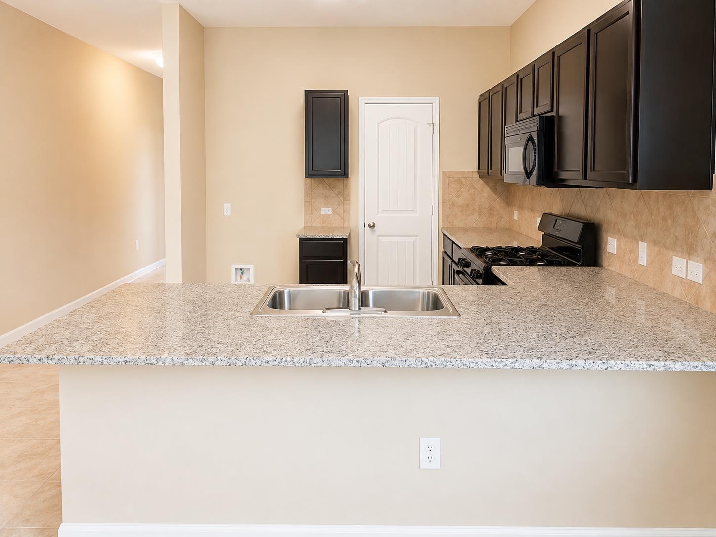 1707 Atlantica St Property Photo 4