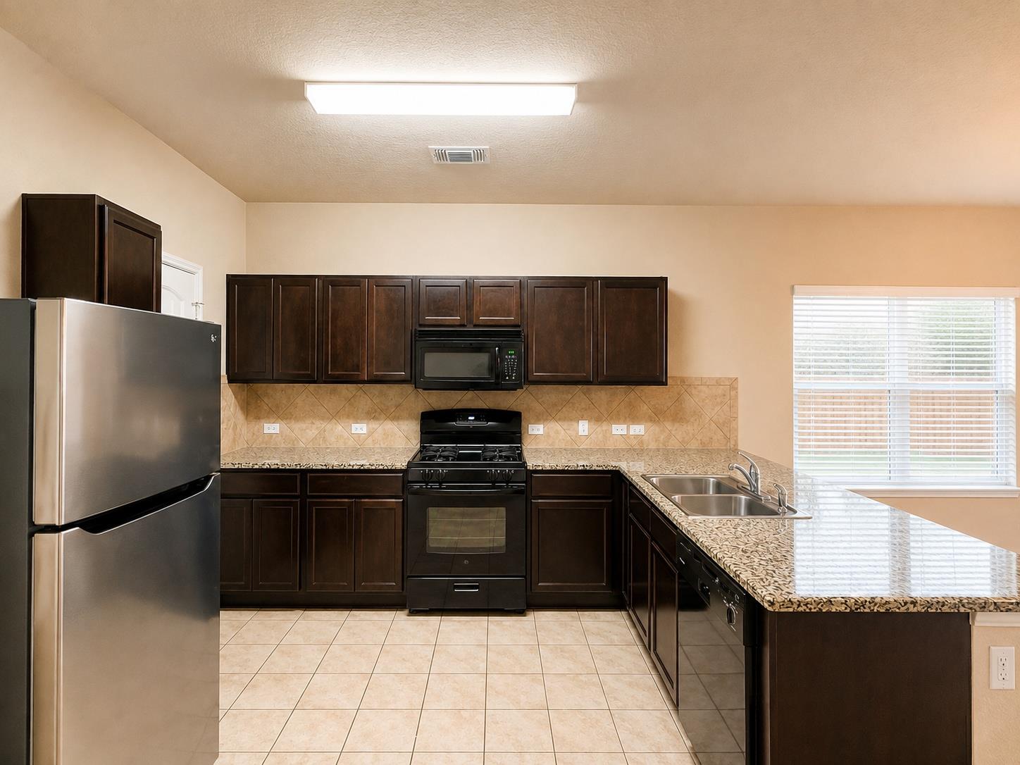 1707 Atlantica St Property Photo 5