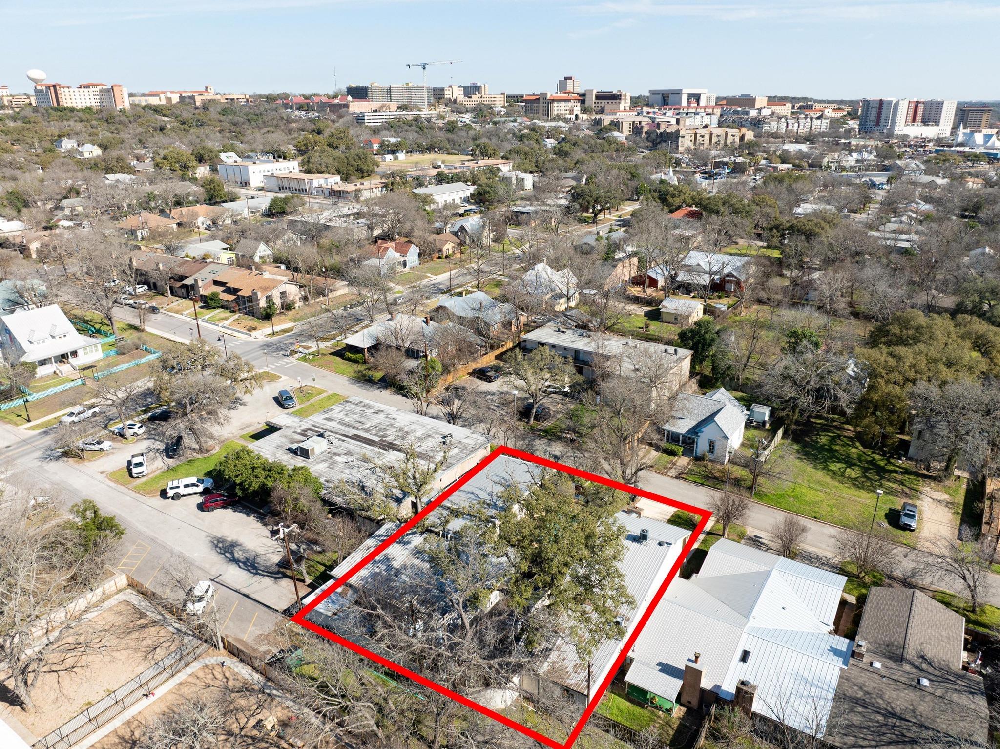 121 Scott St Property Photo 2