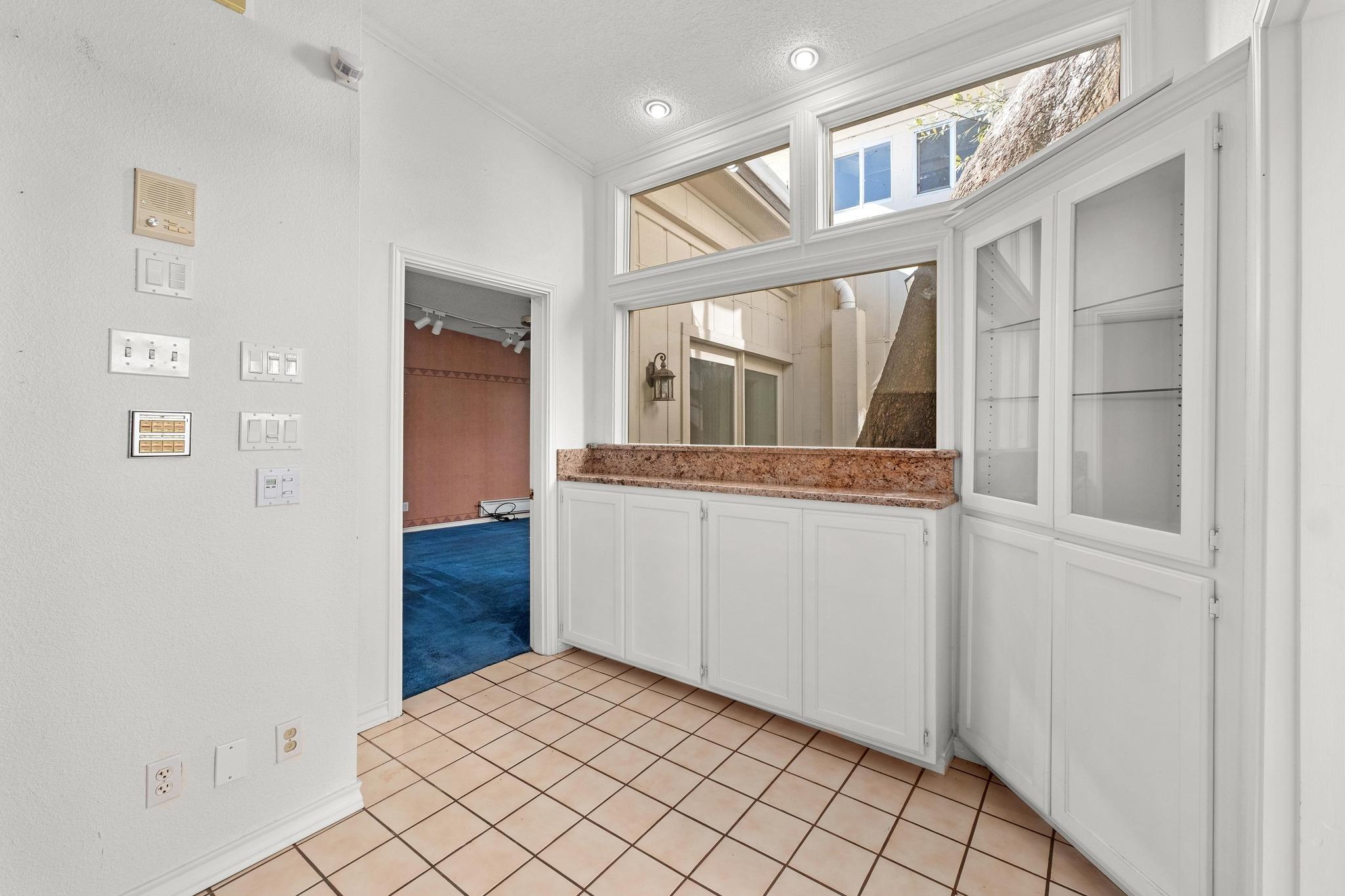 121 Scott St Property Photo 19