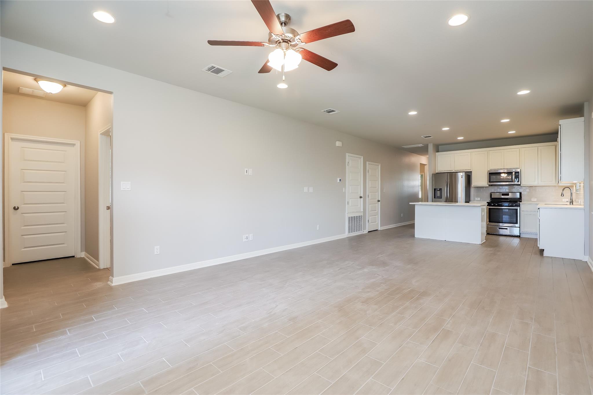 2724 Juniper Woods Rd Property Photo 6