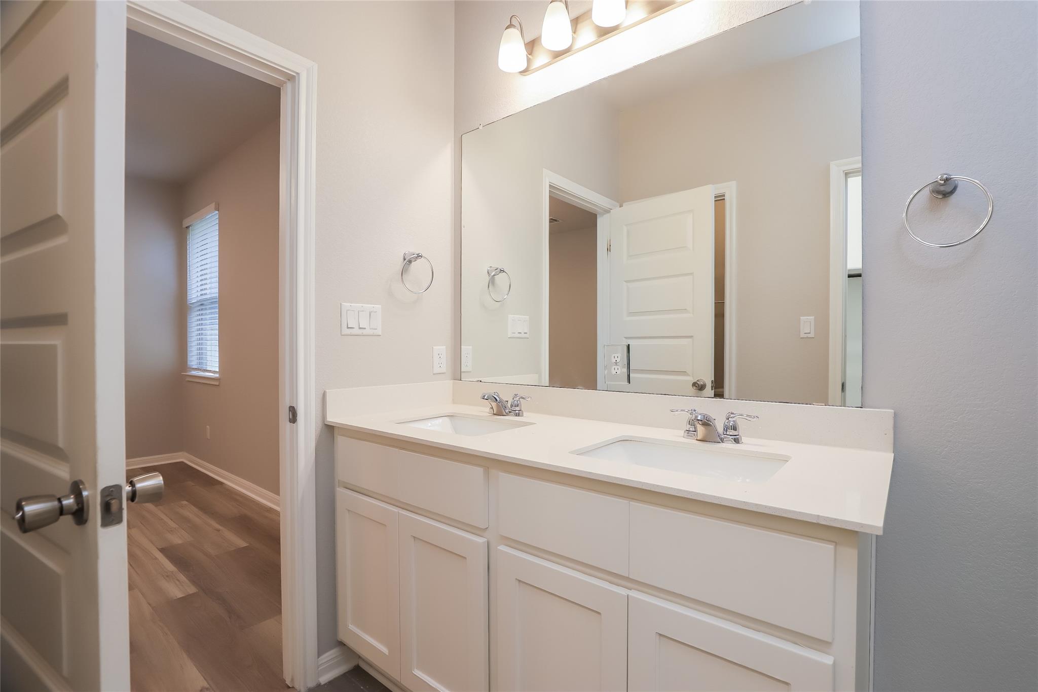 2724 Juniper Woods Rd Property Photo 10