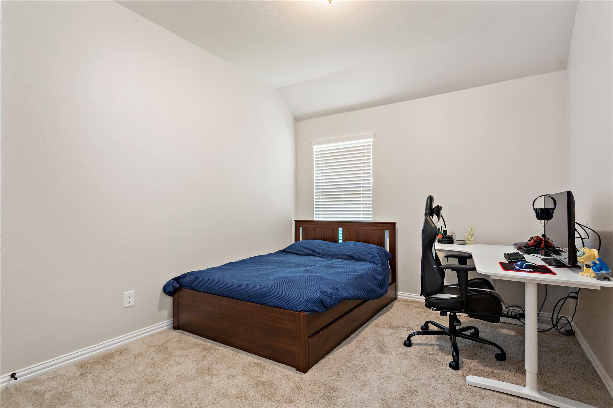 417 Farm Creek Dr Property Photo 7