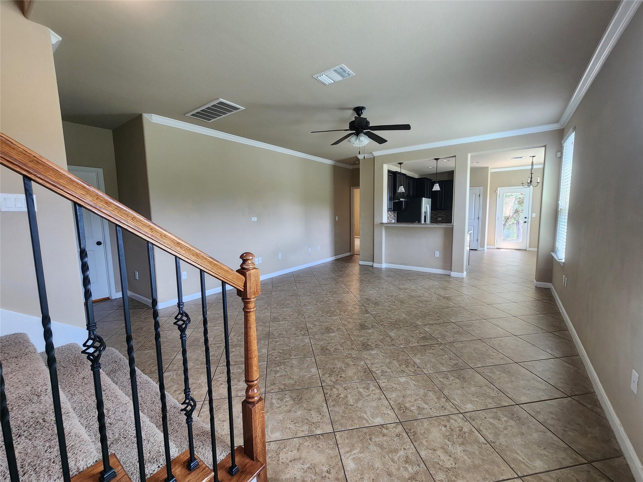 518 S Meadowlark St #b Property Photo 7