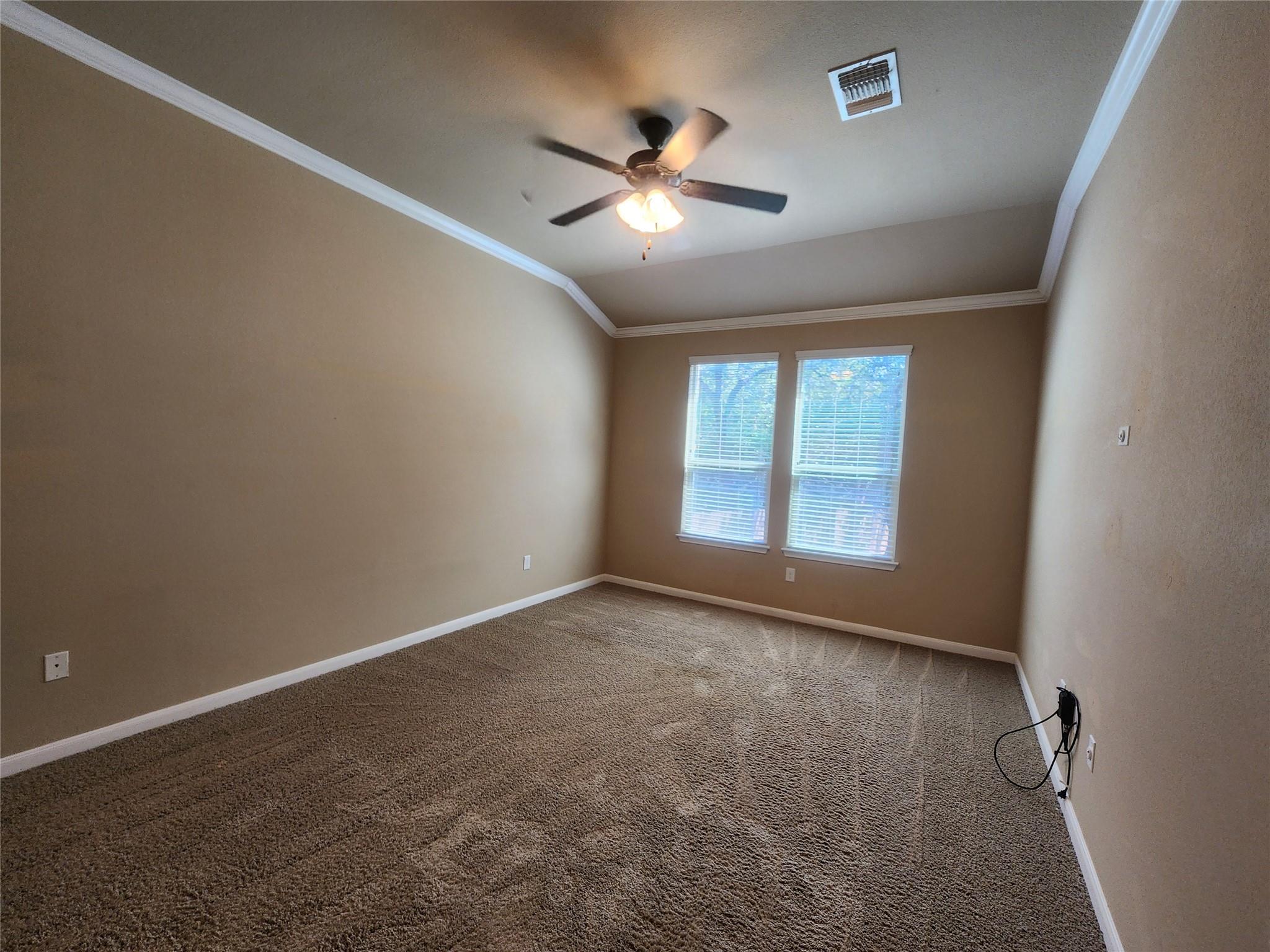 518 S Meadowlark St #b Property Photo 8