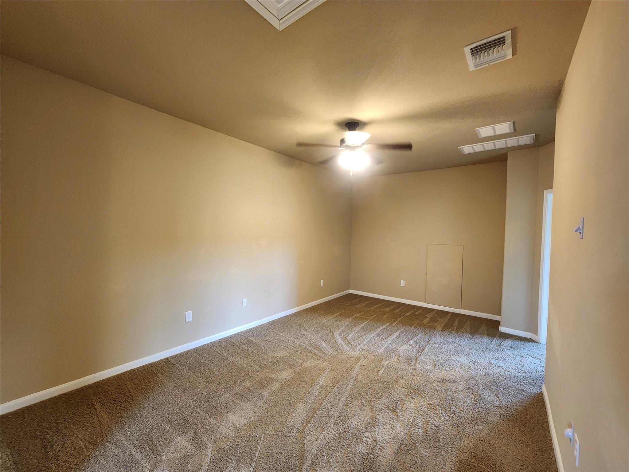 518 S Meadowlark St #b Property Photo 16