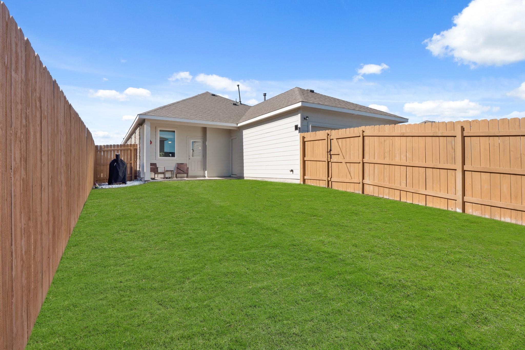 716 Bridle Creek Dr Property Photo 21