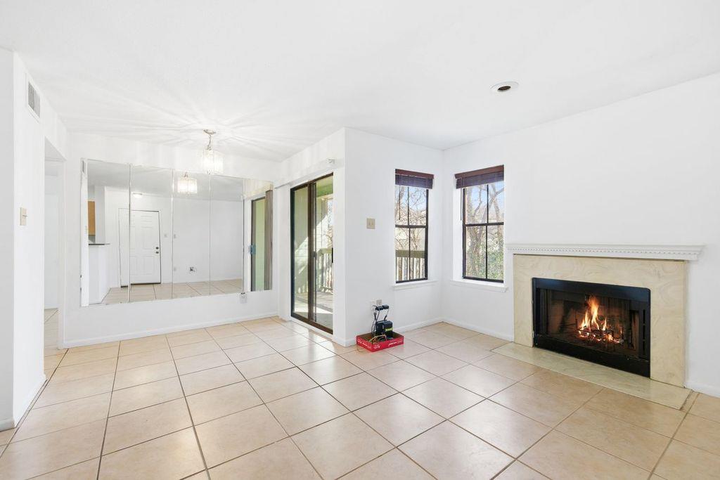4500 E Oltorf St Property Photo 3