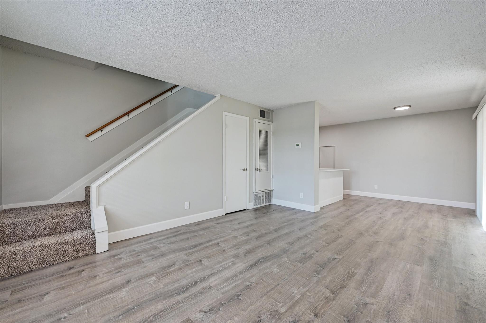 1200 Banister Ln ##4 Property Photo 6