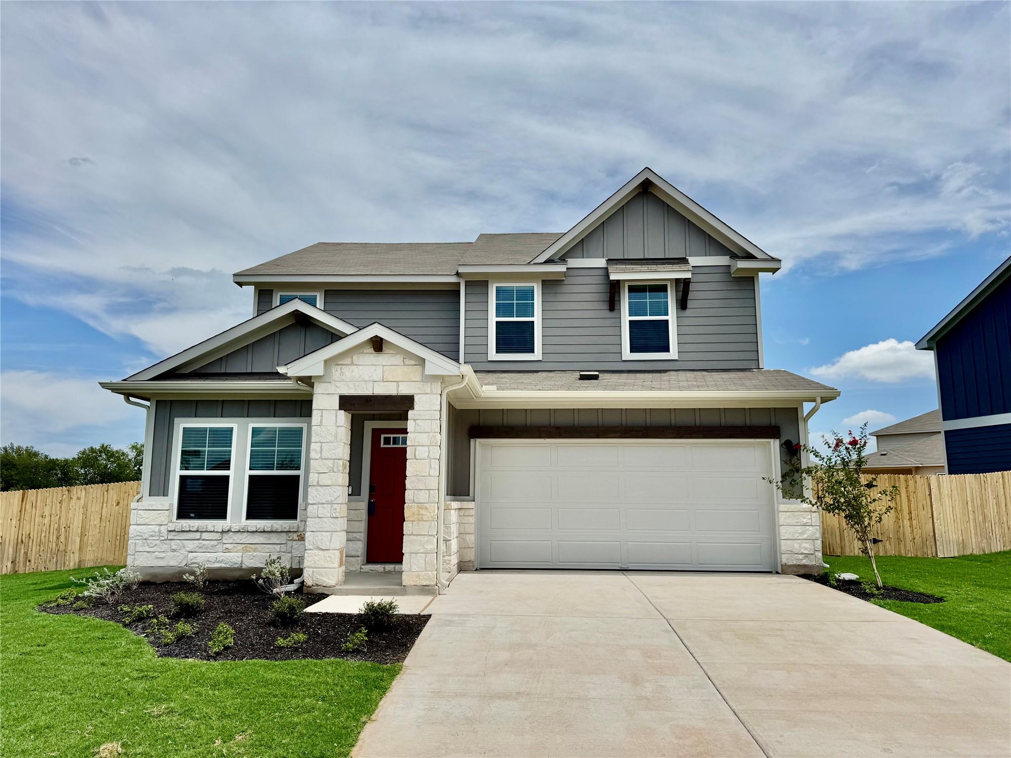 104 Boondoggle Rdg Property Photo 1