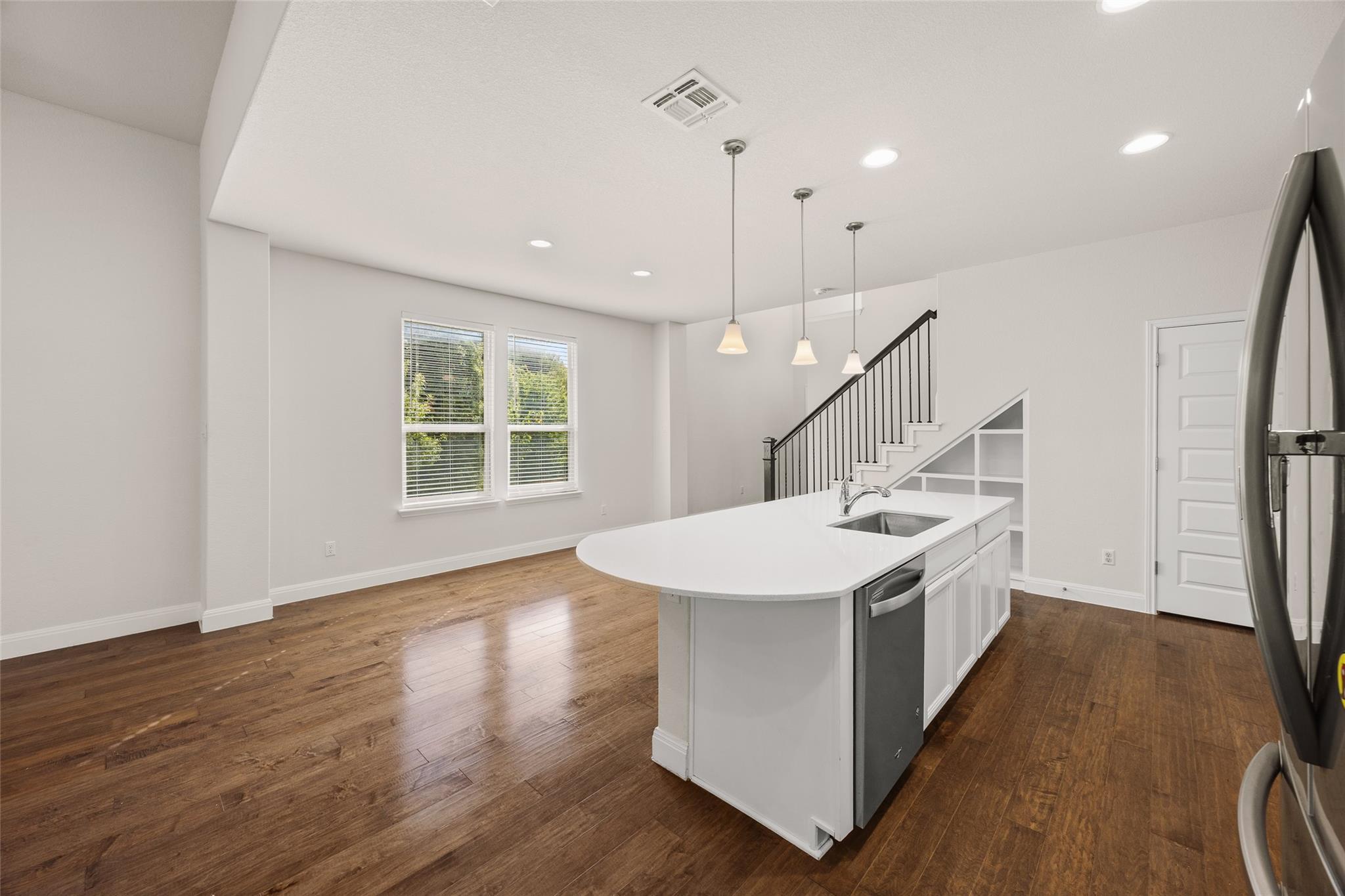 1051 Kenney Fort Xing #63 Property Photo 11