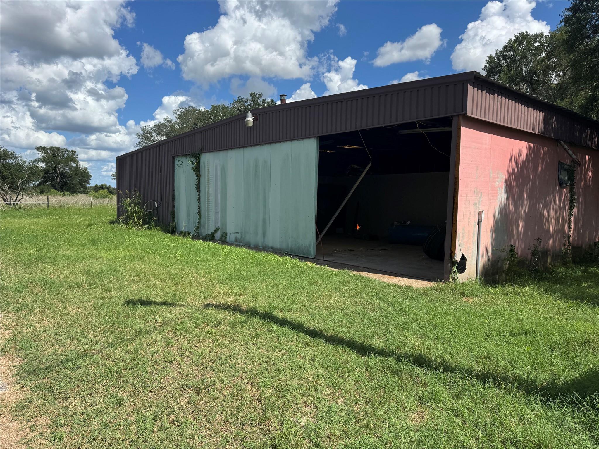 1417 Fm 969 None Property Photo 19