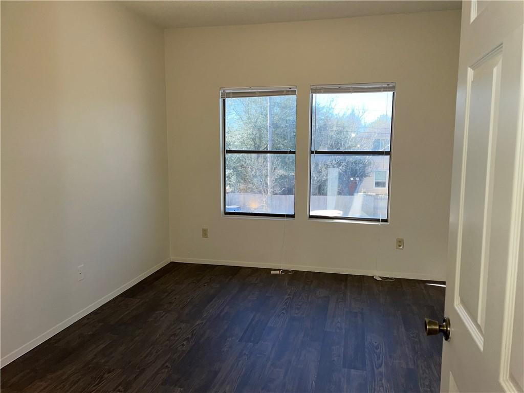 2415 W Slaughter Ln #d Property Photo 14