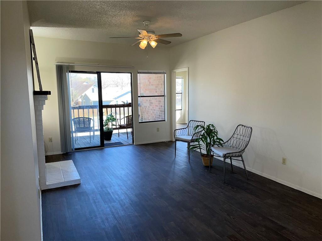 2415 W Slaughter Ln #d Property Photo 21