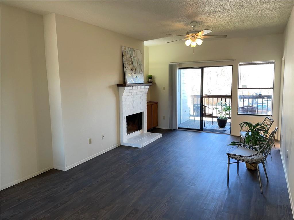 2415 W Slaughter Ln #d Property Photo 24