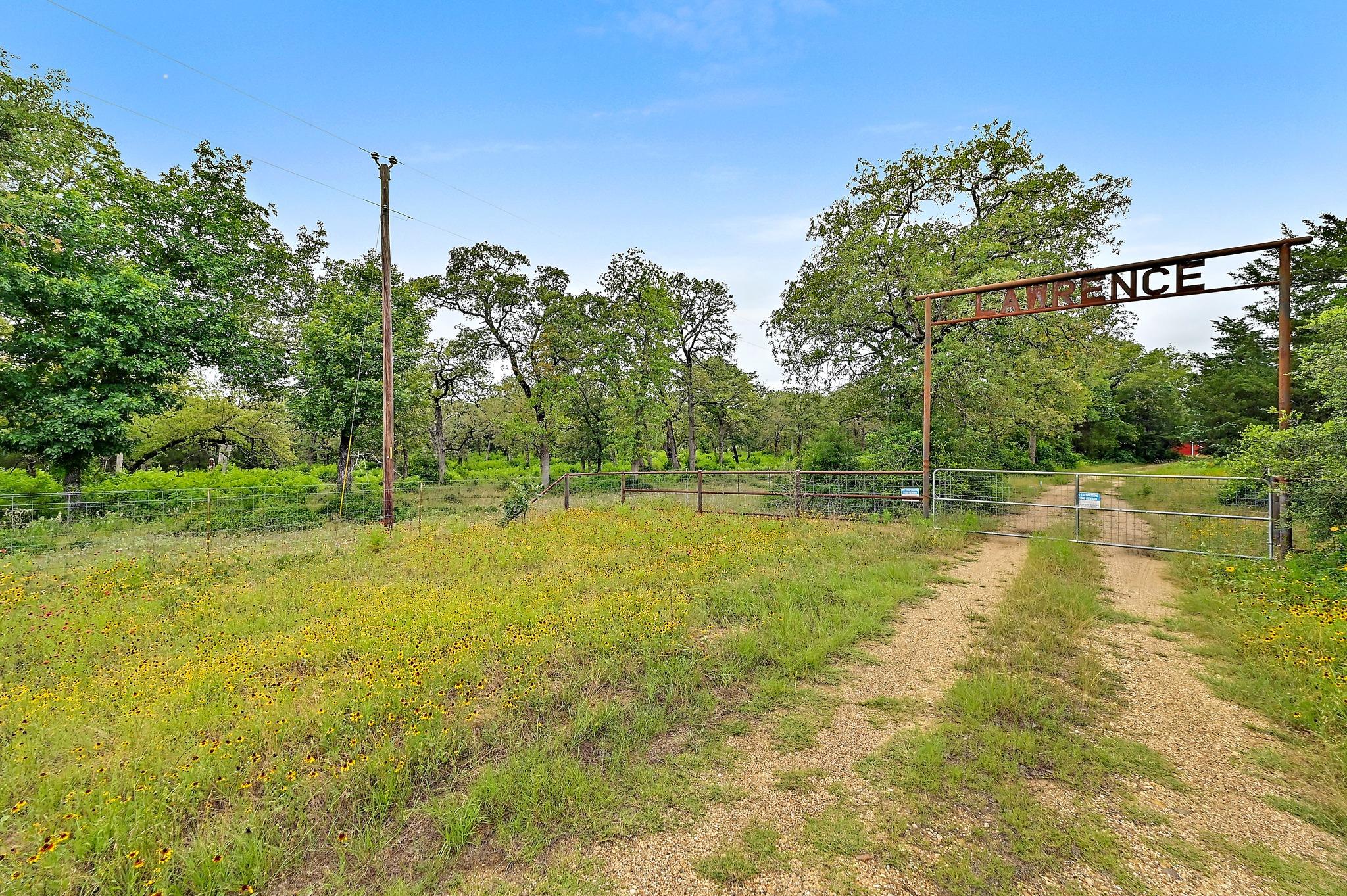 11791 Silver Springs Rd Property Photo 32