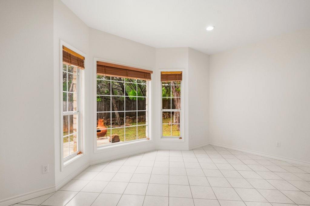 2104 Lancaster St Property Photo 10