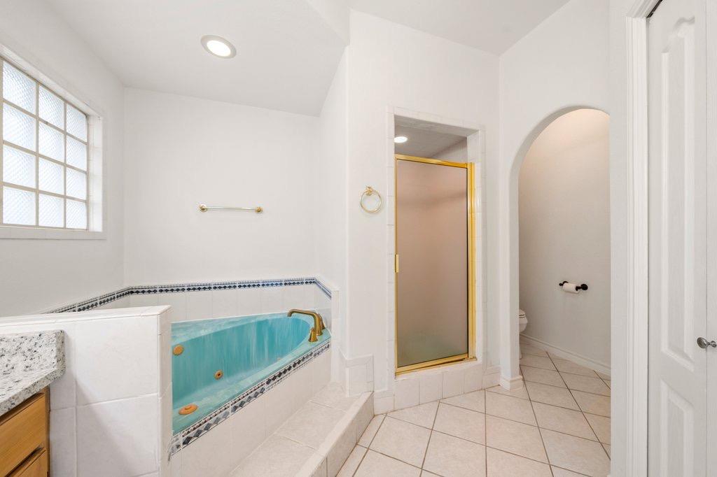 2104 Lancaster St Property Photo 20