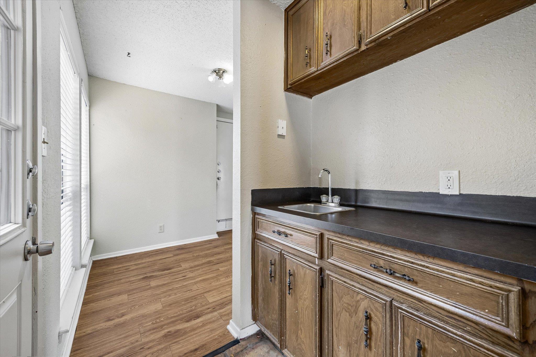 7115 Danwood Dr Property Photo 15