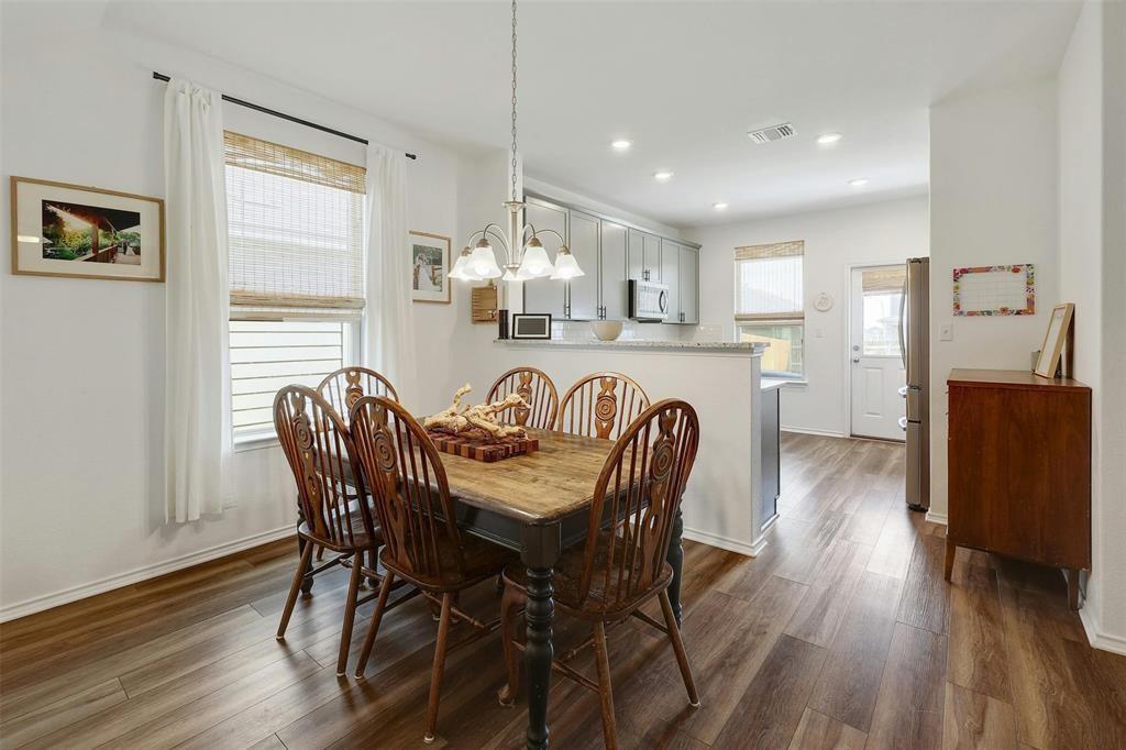 516 Hugenot Way Property Photo 4