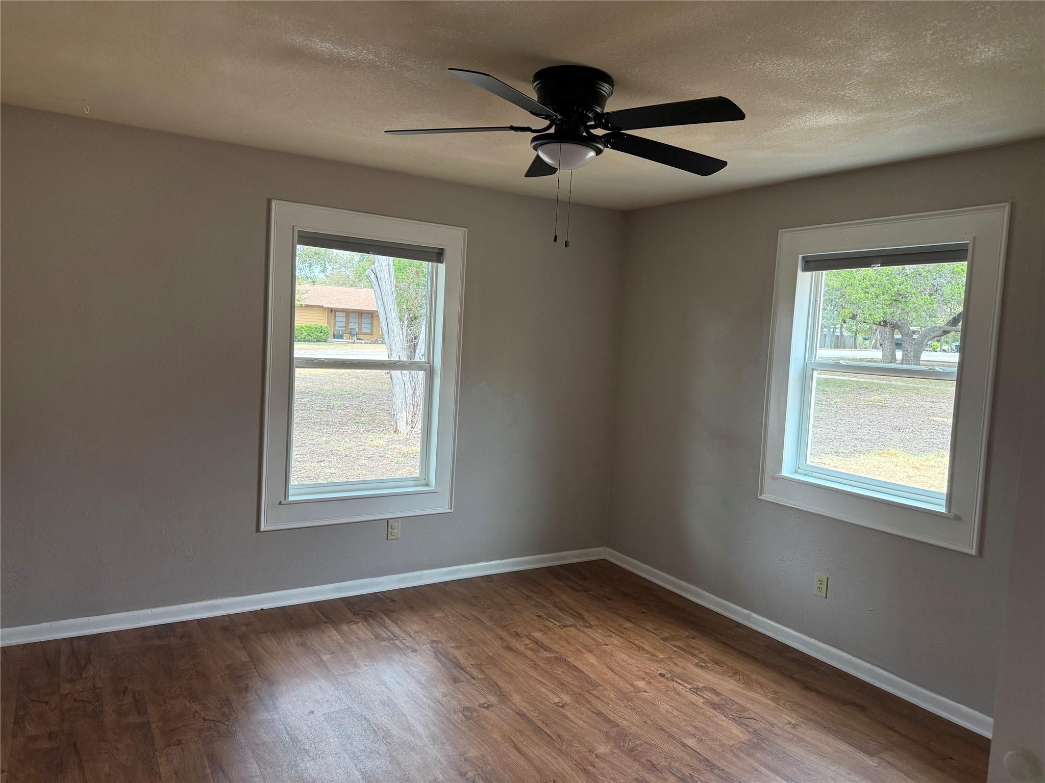 1005 #7 Hazelton St Property Photo 17