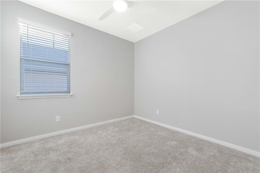 141 Spider Lily Dr Property Photo 15