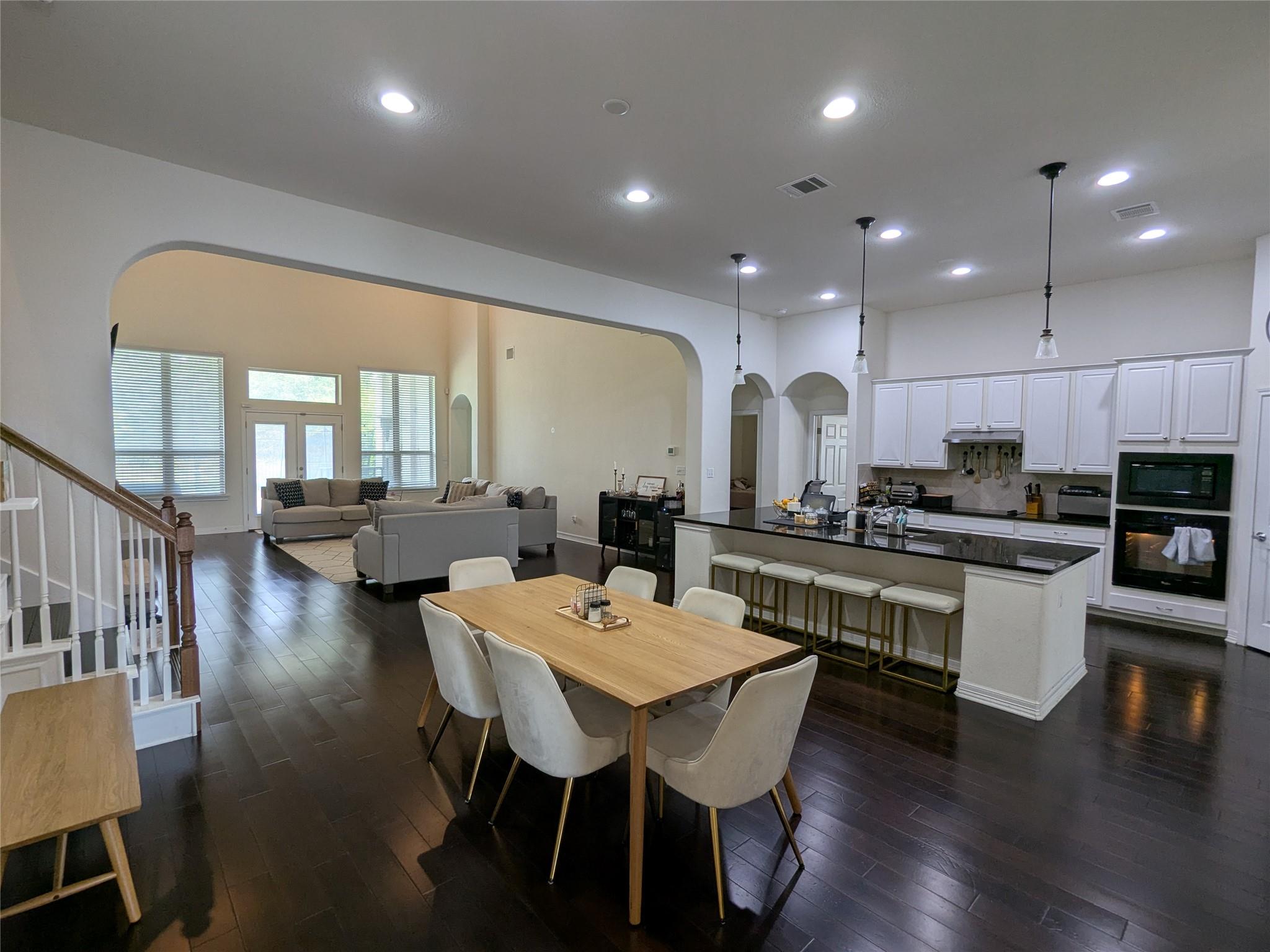 8408 Lookout Cliff Pass