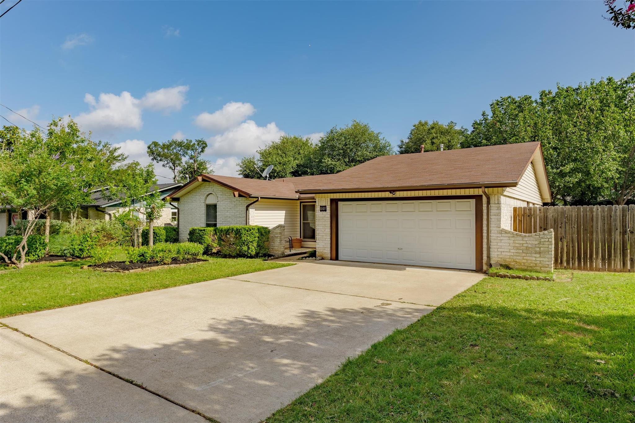 1005 Ranch Rd Property Photo 1