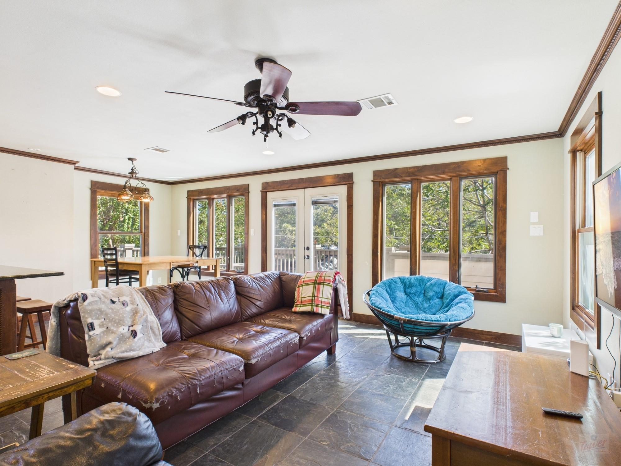 4604 Ave H Unit 2 None Property Photo 13