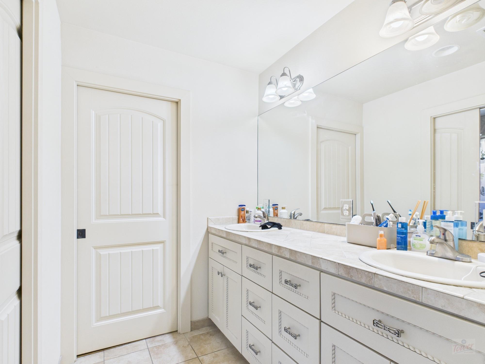 4604 Ave H Unit 2 None Property Photo 17