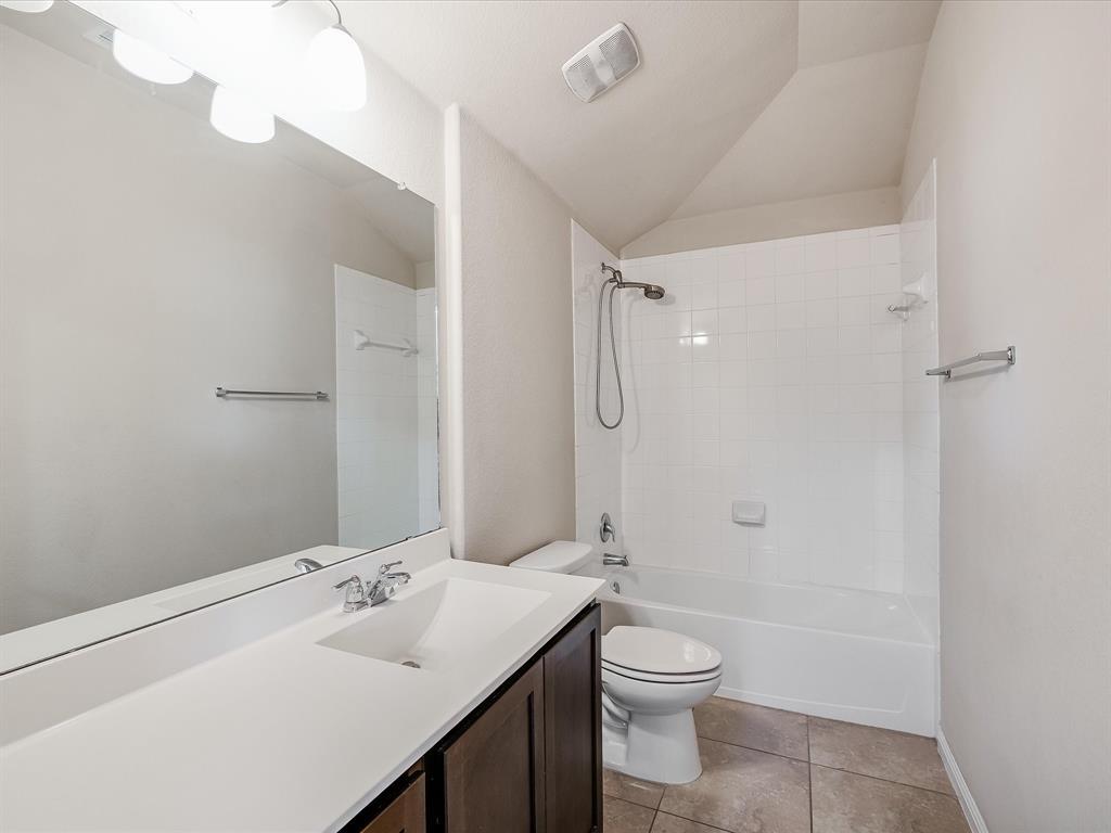 141 Serrano St Property Photo 18