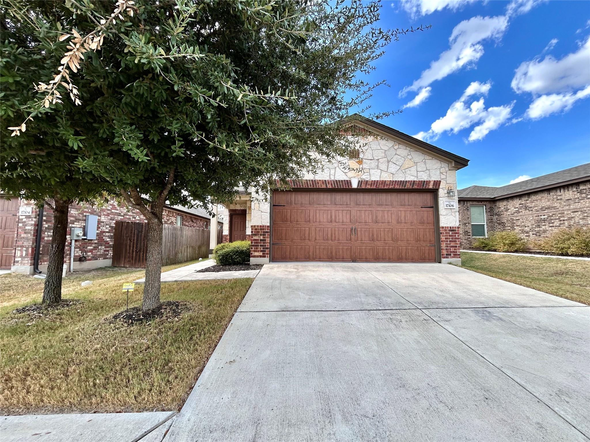17106 Gibbons Path Property Photo 1