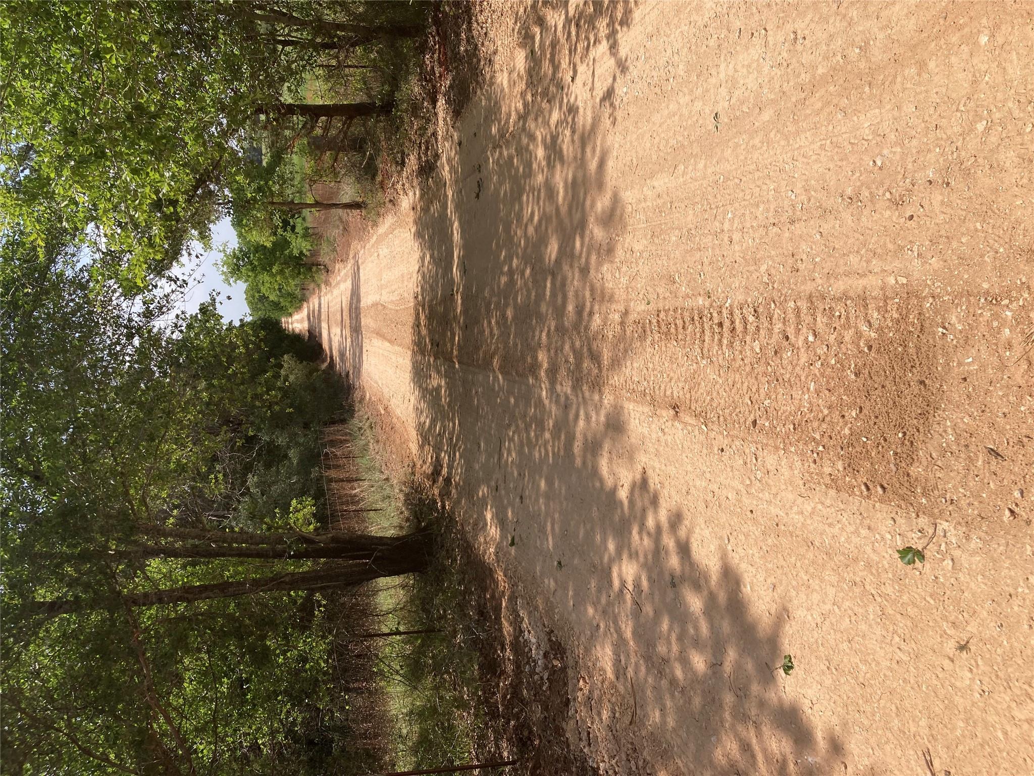 1078 Old Pin Oak Rd #tracts 1 & 2 Property Photo 3
