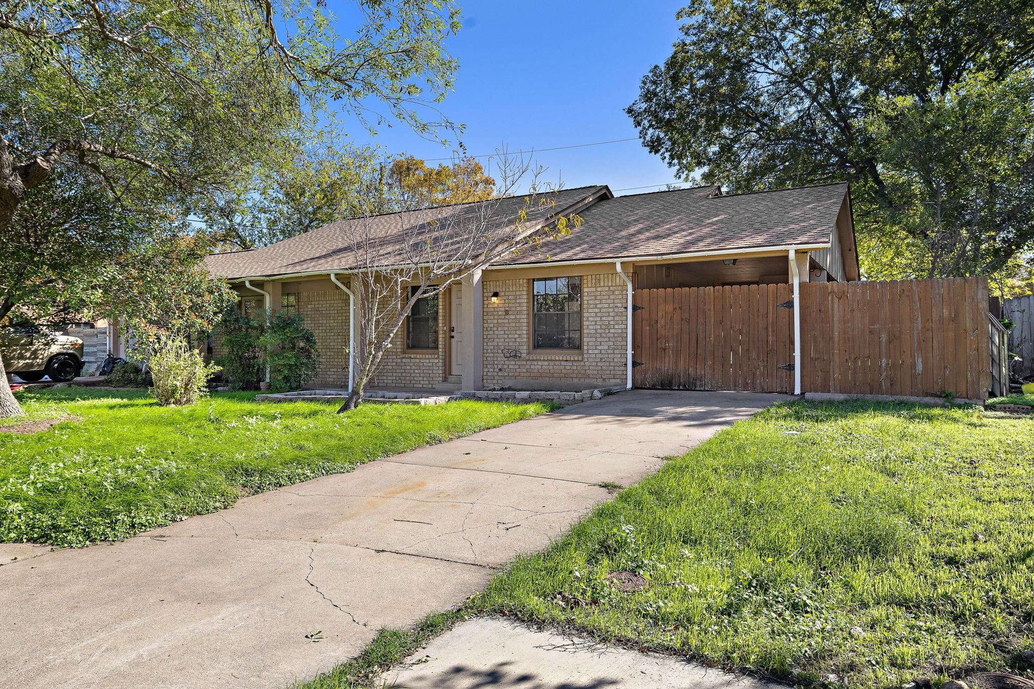 6203 Berkett Cv B Property Photo
