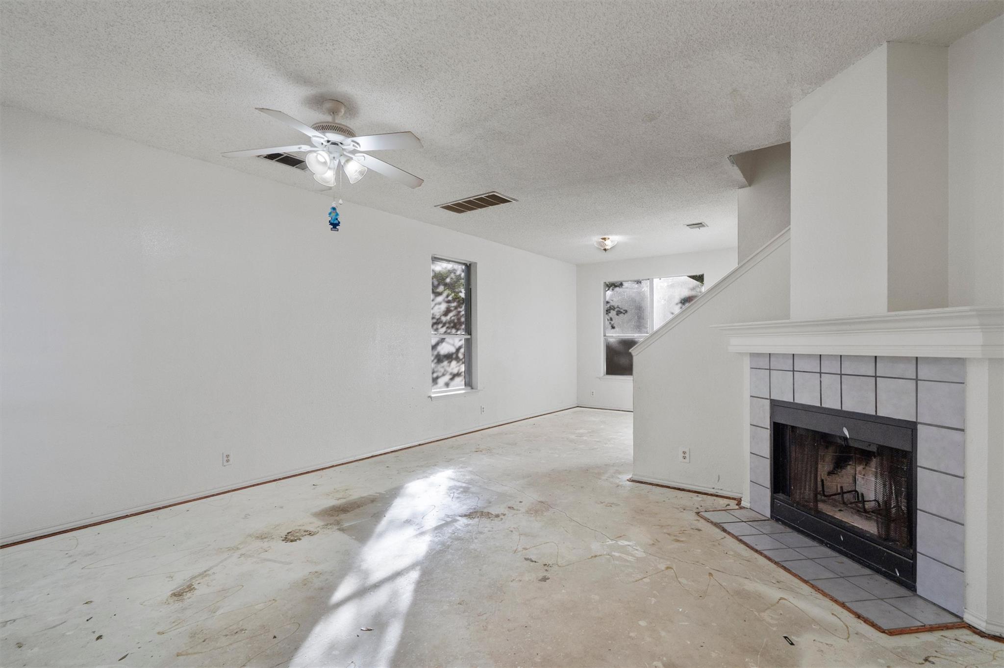 512 Dusty Leather Ct Property Photo 2