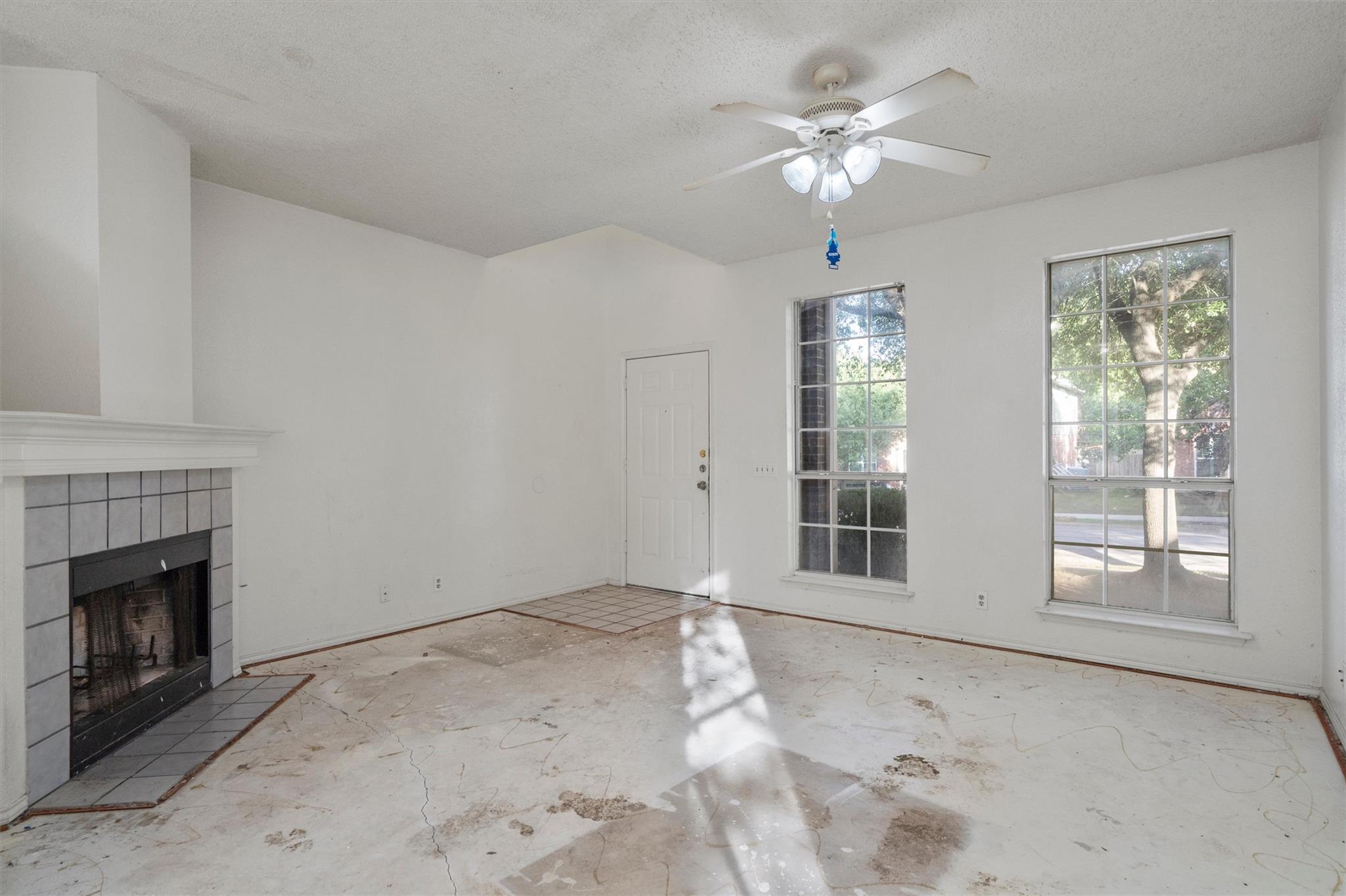 512 Dusty Leather Ct Property Photo 3