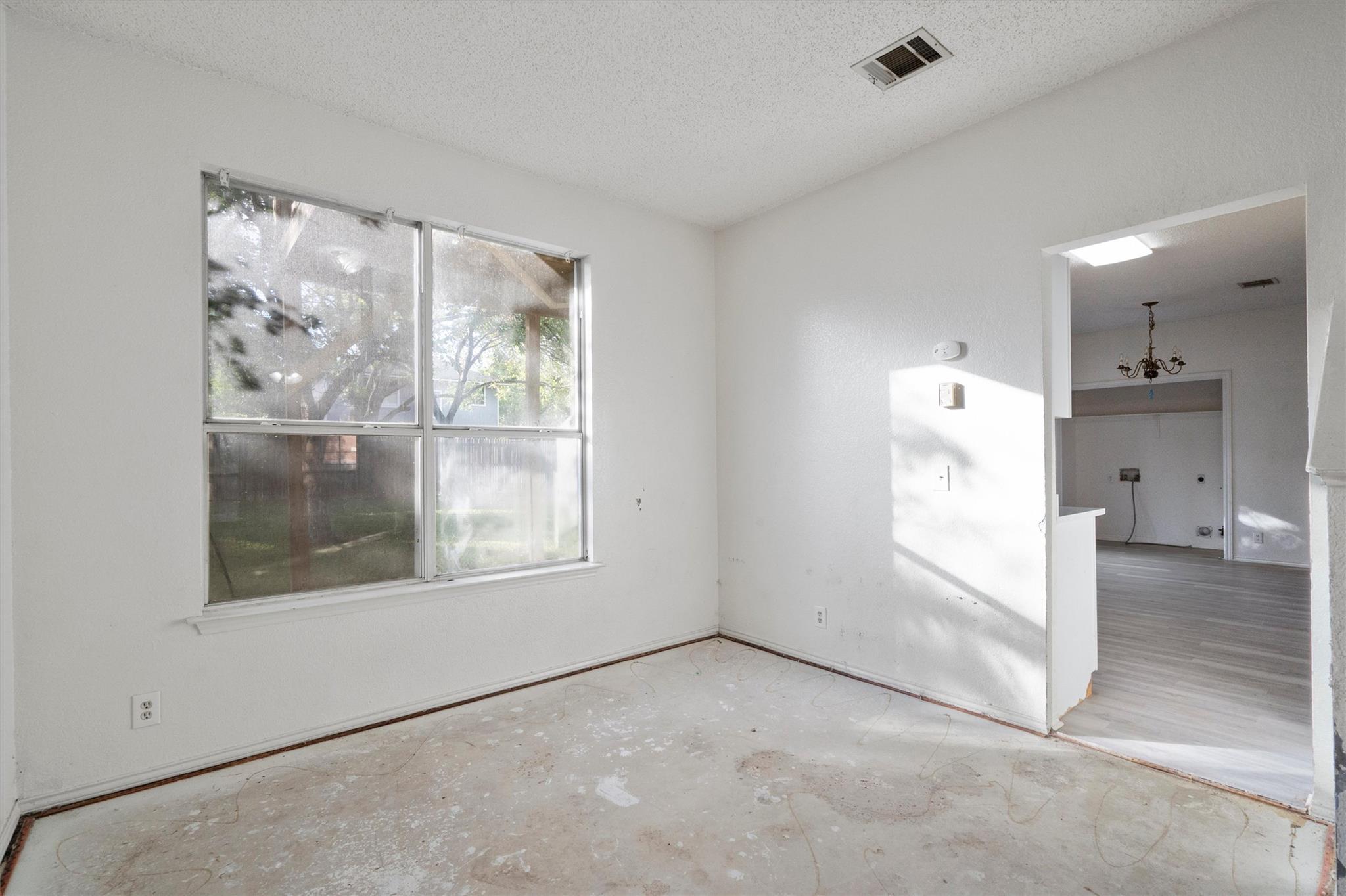 512 Dusty Leather Ct Property Photo 5