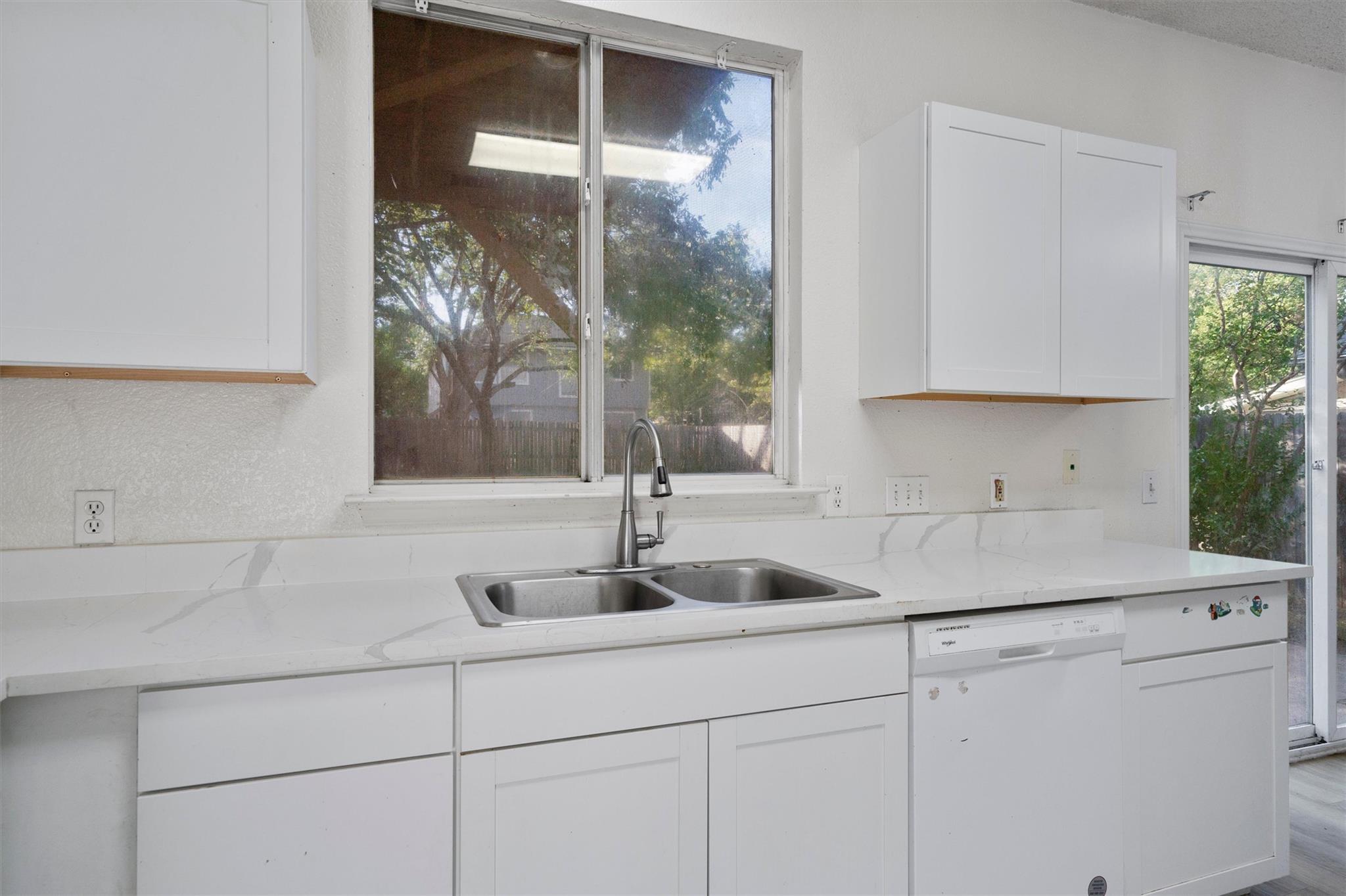 512 Dusty Leather Ct Property Photo 10