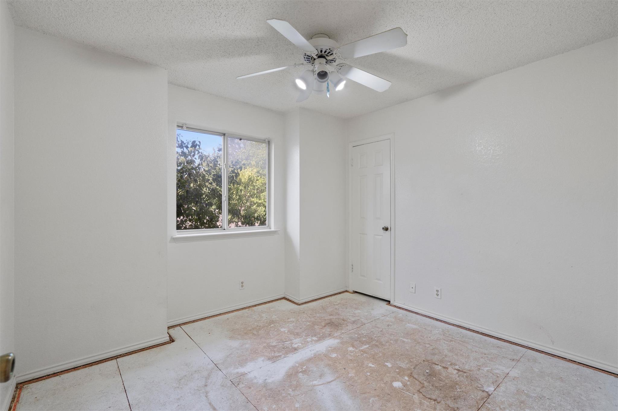 512 Dusty Leather Ct Property Photo 13