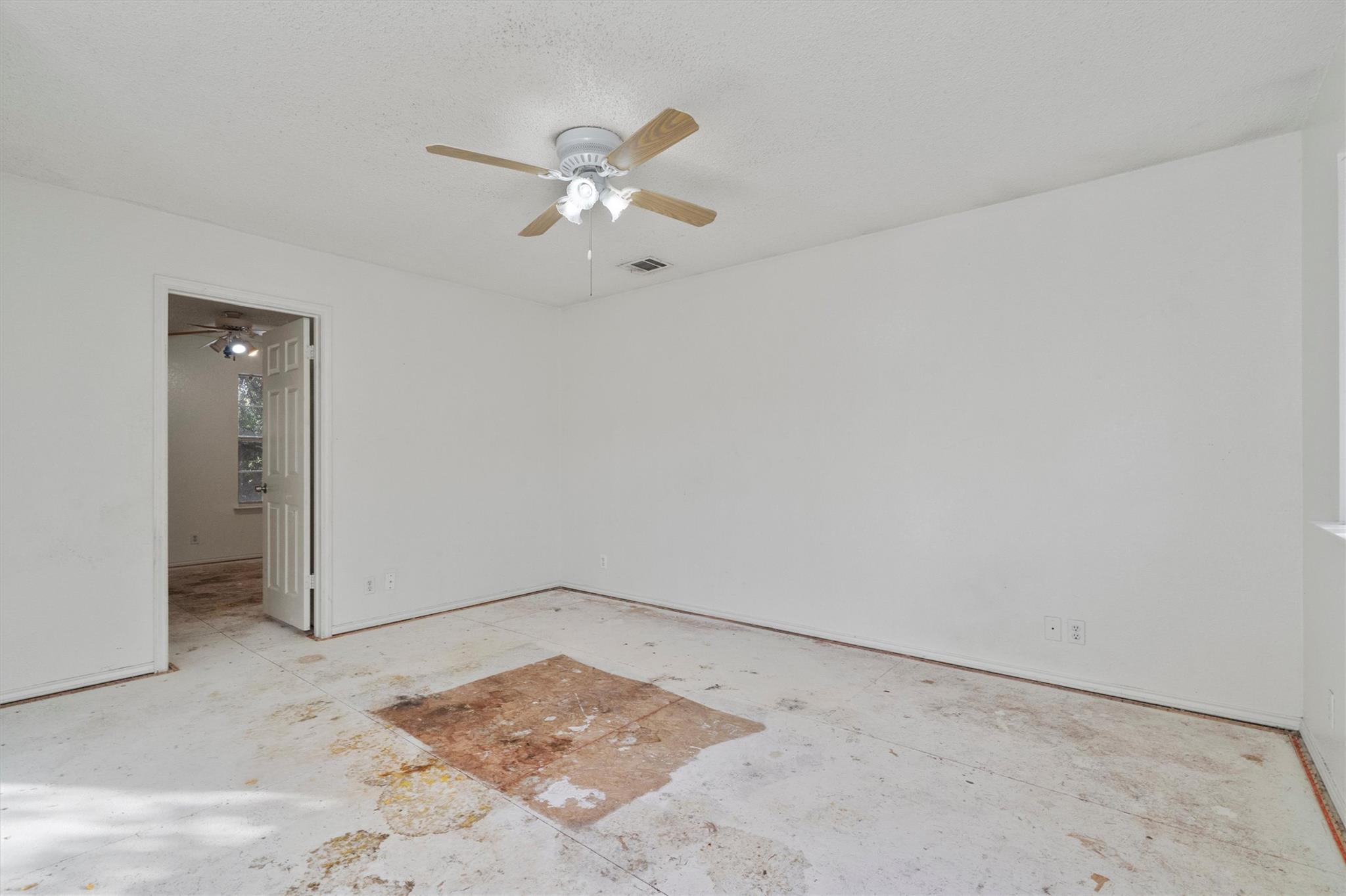 512 Dusty Leather Ct Property Photo 17