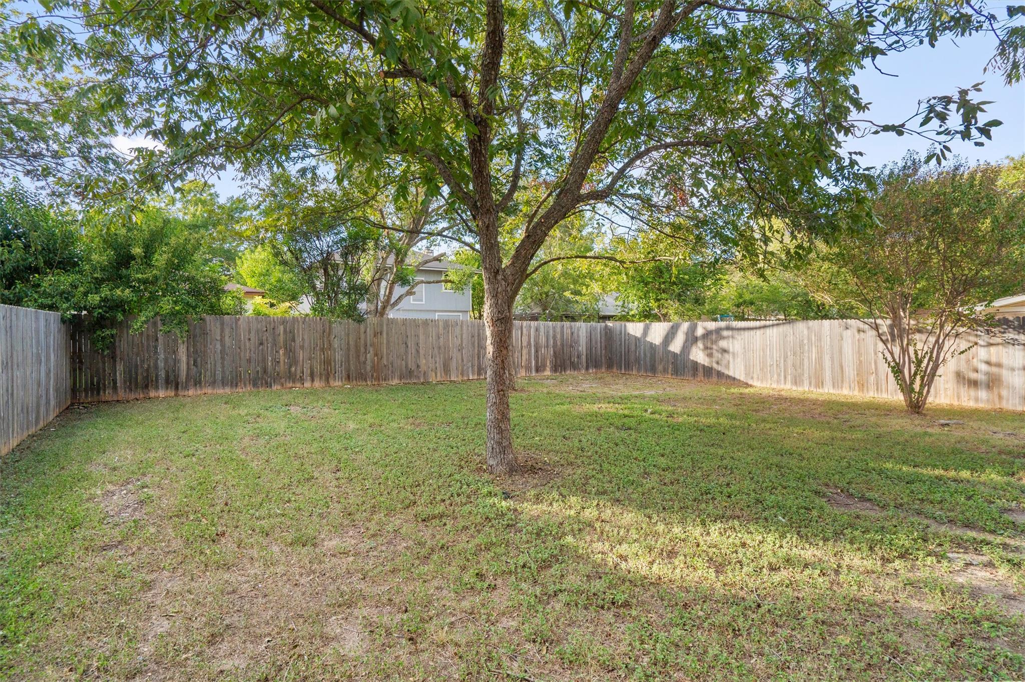 512 Dusty Leather Ct Property Photo 23