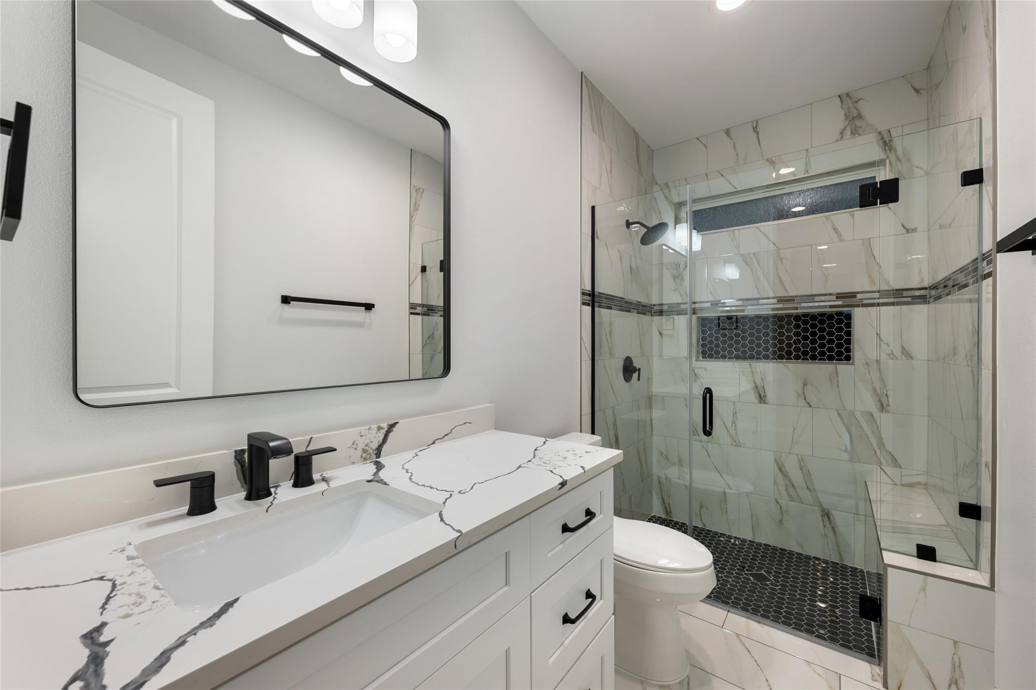 20302 Boggy Ford Rd Property Photo 28
