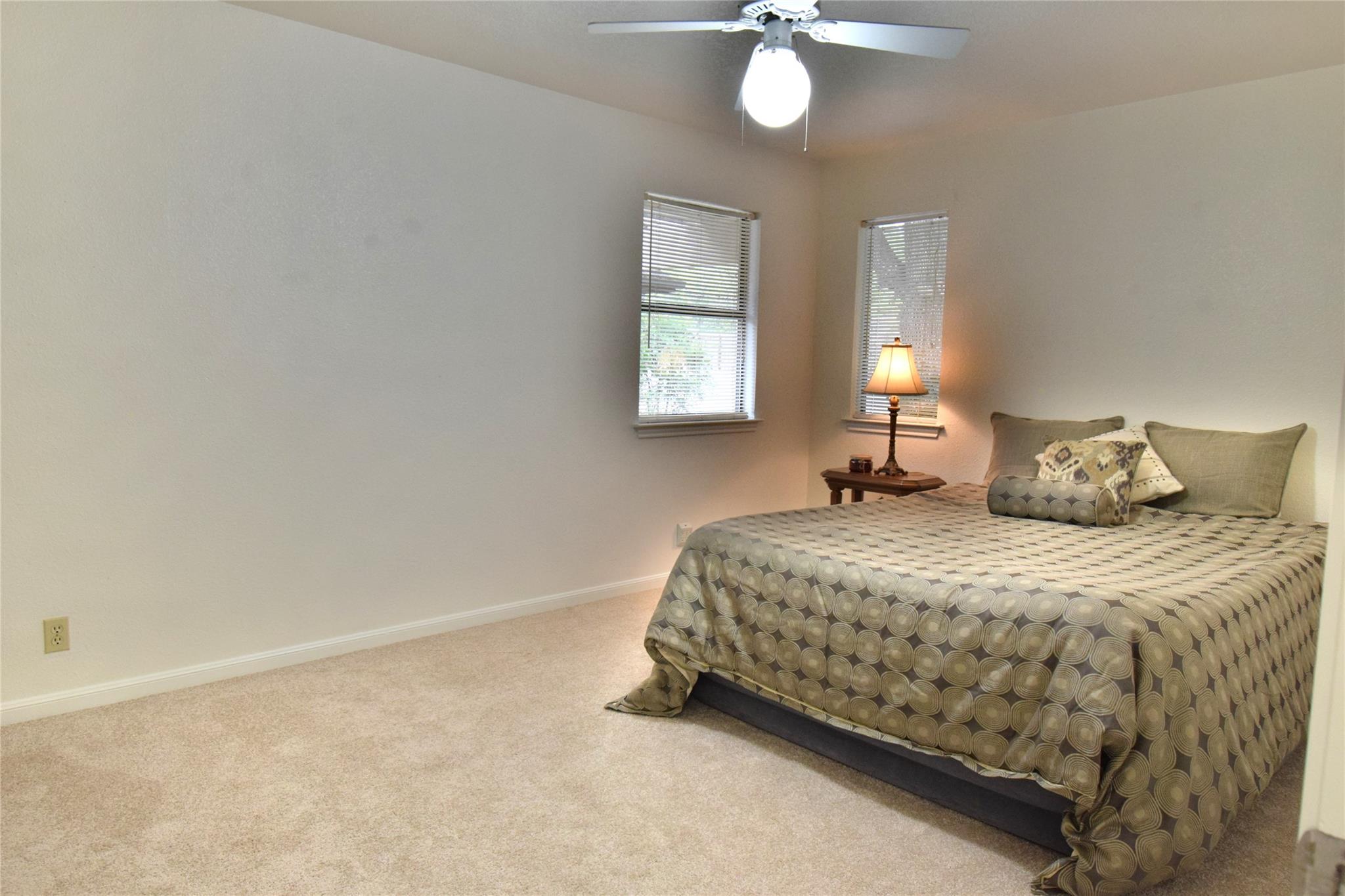 1105 Lohmans Crossing Rd Property Photo 33
