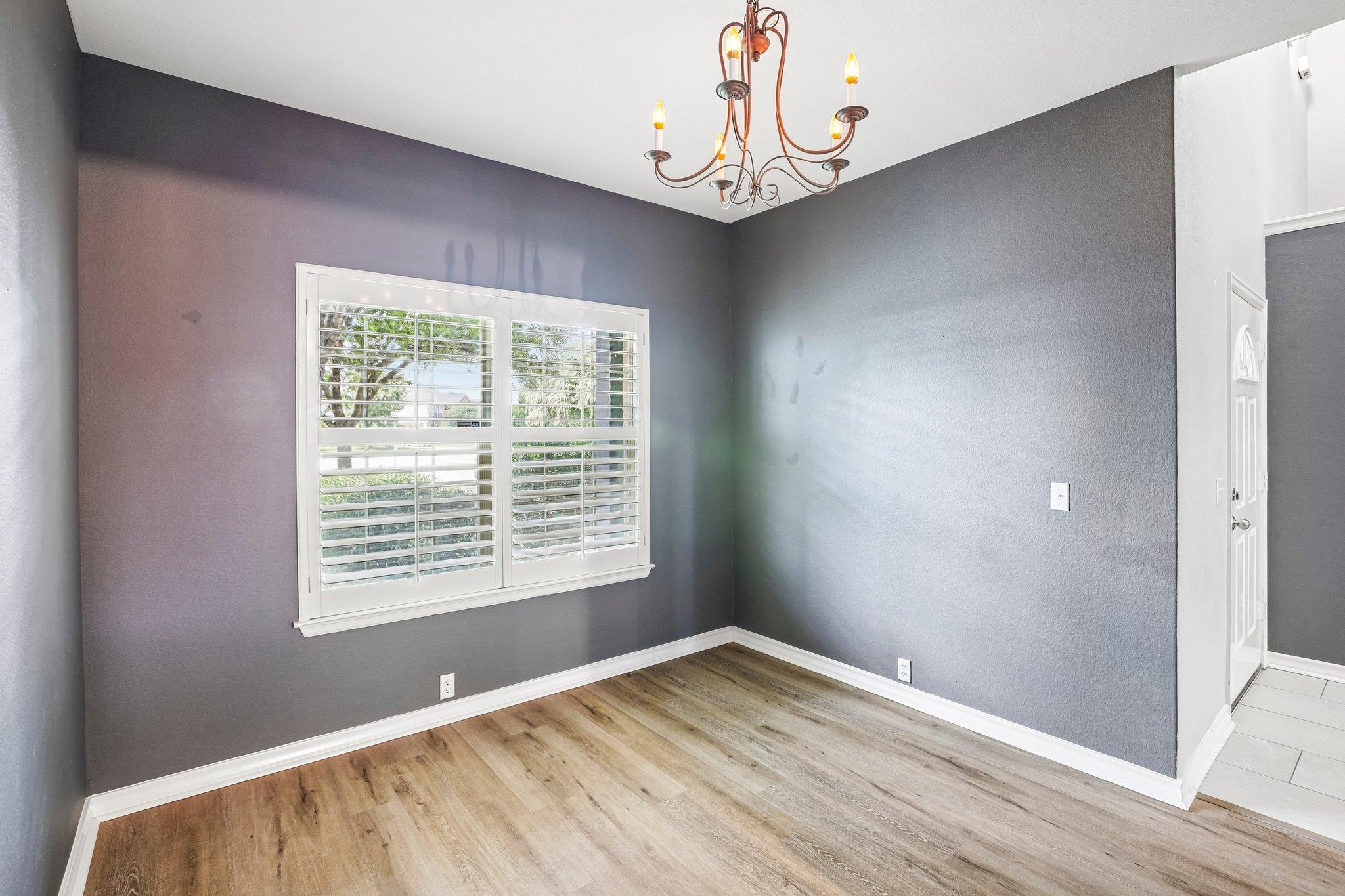 2821 Purple Thistle Dr Property Photo 12
