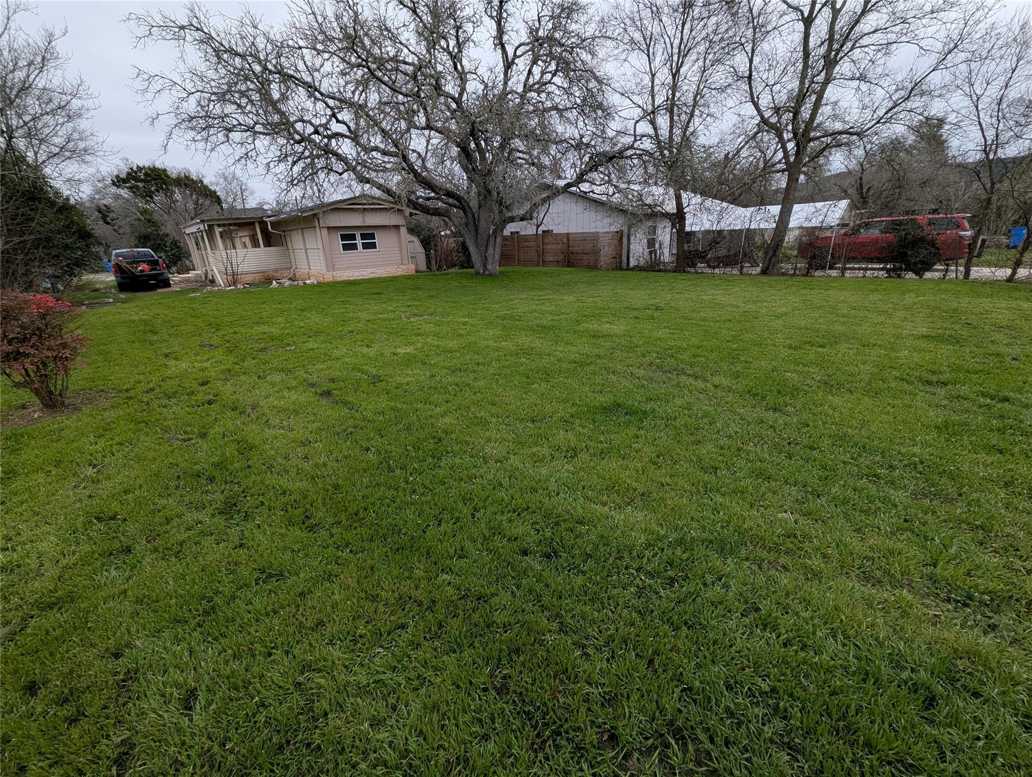 11608 Travis St Property Photo 3