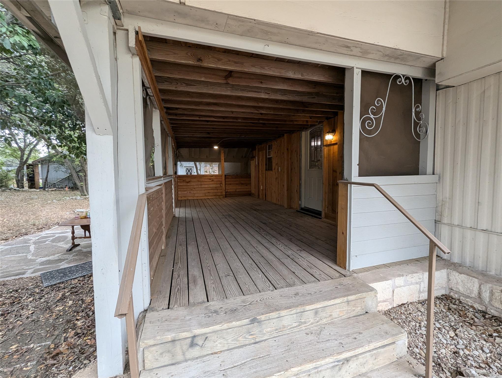 11608 Travis St Property Photo 16