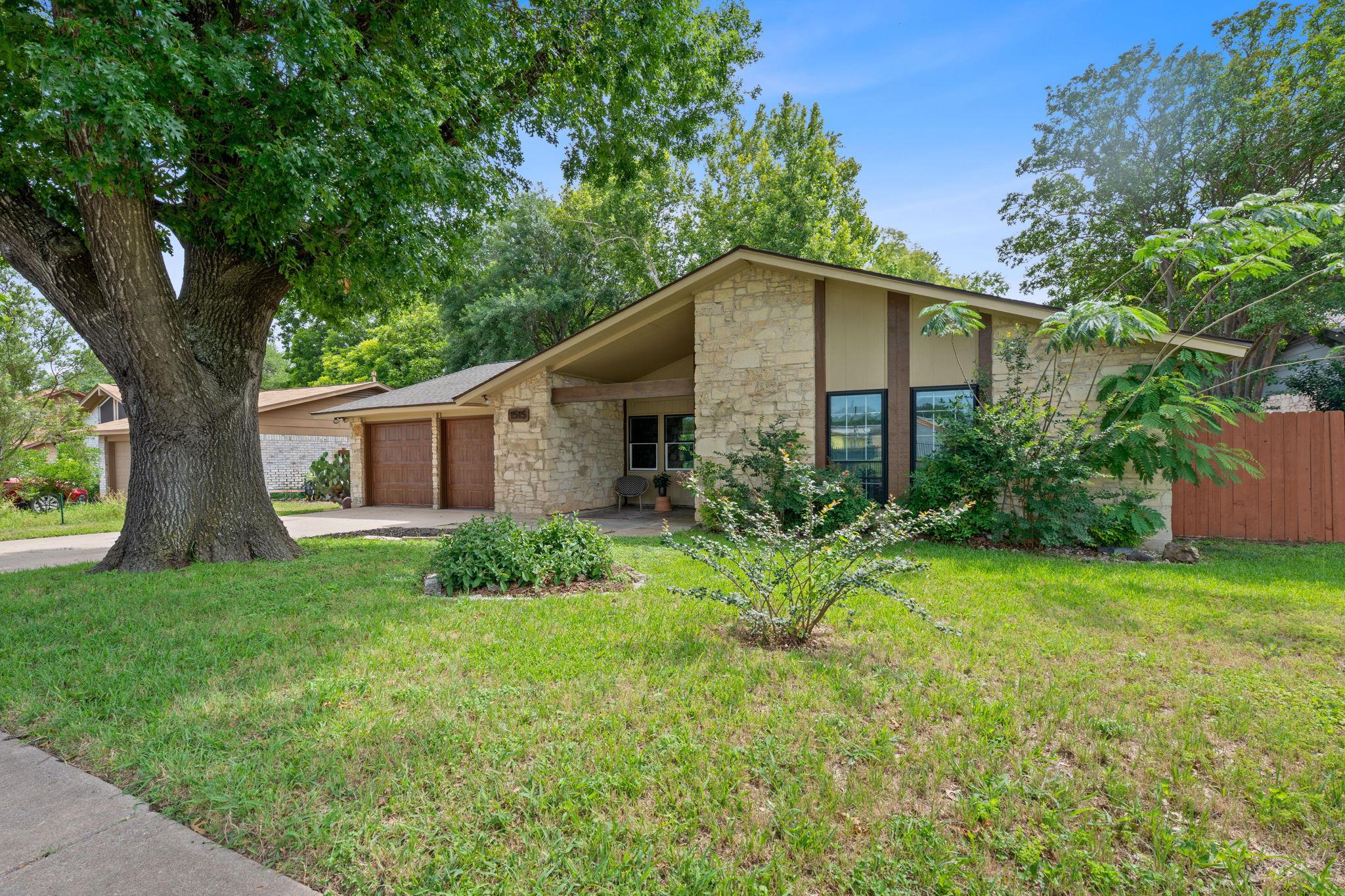 1515 Mearns Meadow Blvd Property Photo 1